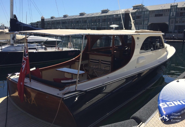 MY AURA 38 ft Palm Beach gentleman's cruiser